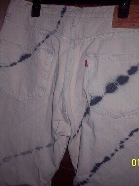 Levis Men Tie Dye Bermuda Shorts 36